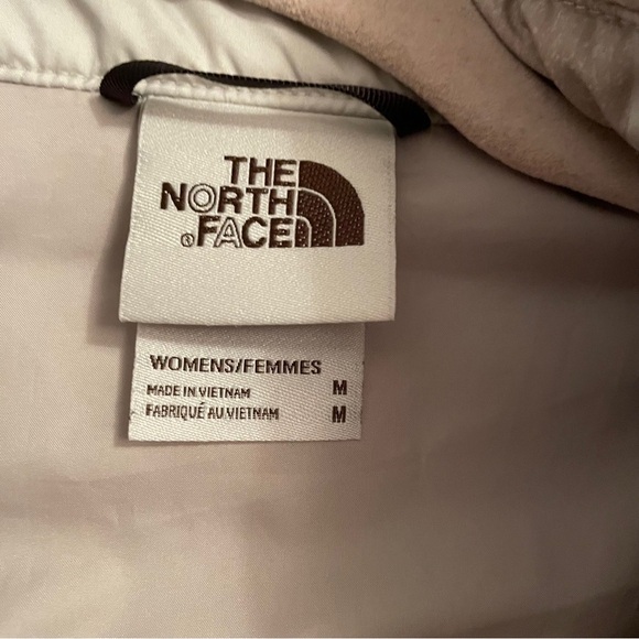 The North Face Women's
ThermoBall Eco Snap Jacket-Size Medium-Dove Grey Camo - Picture 15 of 15